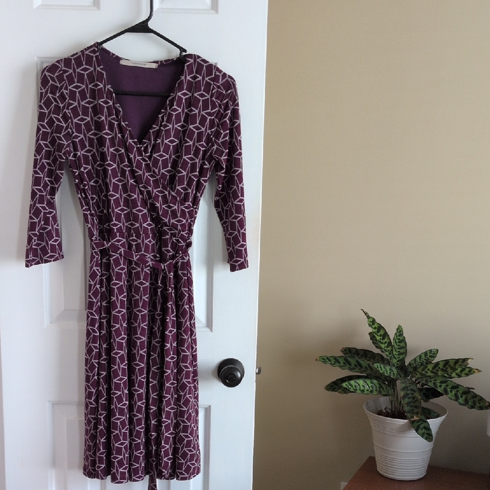 41 Hawthorn Plum Geometric Long Sleeve Dress